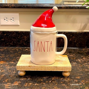 Rae Dunn "SANTA" mug with Santa Hat Topper‎